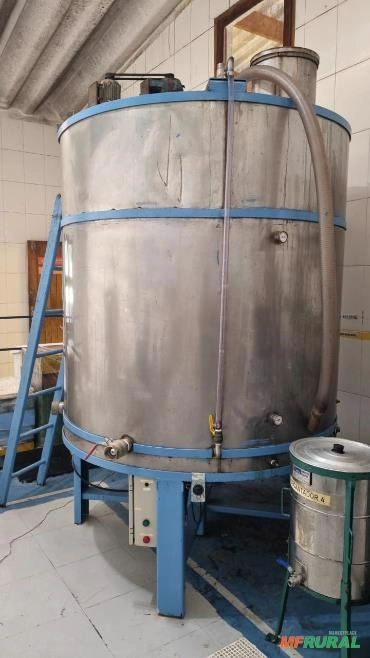 CONJUNTO DE 2 MISTURADORES DE 3.200 LITROS E 3.400 LITROS INOX 304 - FABRICA DE MEL Imagem CONJUNTO DE 2 MISTURADORES DE 3.200 LITROS E 3.400 LITROS INOX 304 - FABRICA DE MEL