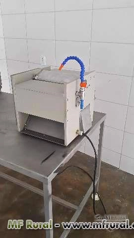 DESCOURADEIRA DE PEIXES Imagem DESCOURADEIRA DE PEIXES