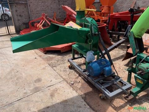 Imagem ENSILADEIRA FORRAFEIRA CREMASCO EC-4800 Imagem ENSILADEIRA FORRAFEIRA CREMASCO EC-4800