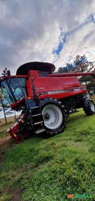 Imagem Colheitadeira em Estado de Nova Imagem Colheitadeira em Estado de Nova
