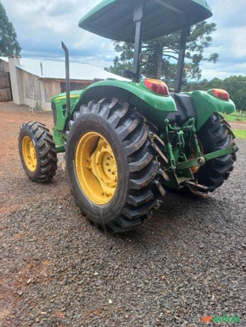 Imagem Trator John Deere 5078E 4×4 – 78 cv Imagem Trator John Deere 5078E 4×4 – 78 cv