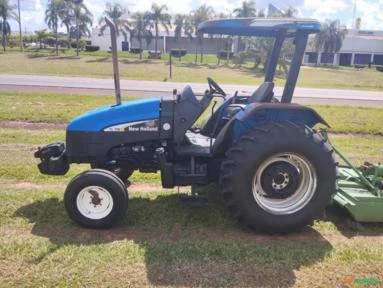 Trator NEW HOLLAND TL 75