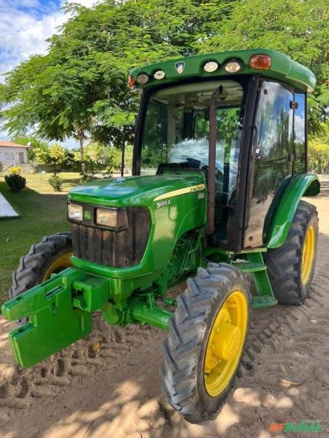 Trator John Deere 5055 4x4 ano 11 Imagem Trator John Deere 5055 4x4 ano 11
