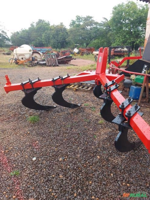 Subsolador canavieiro de hidráulico 5 hastes Imagem Subsolador canavieiro de hidráulico 5 hastes