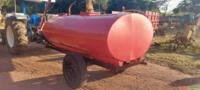 Tanque de água 3.000 litros com suporte de bomba