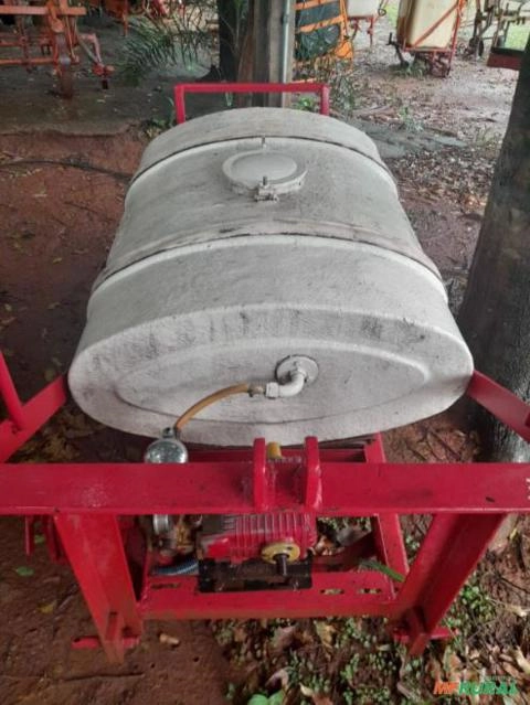 Imagem Pulverizador 500 litros Imagem Pulverizador 500 litros