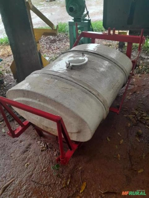 Imagem Pulverizador 500 litros Imagem Pulverizador 500 litros
