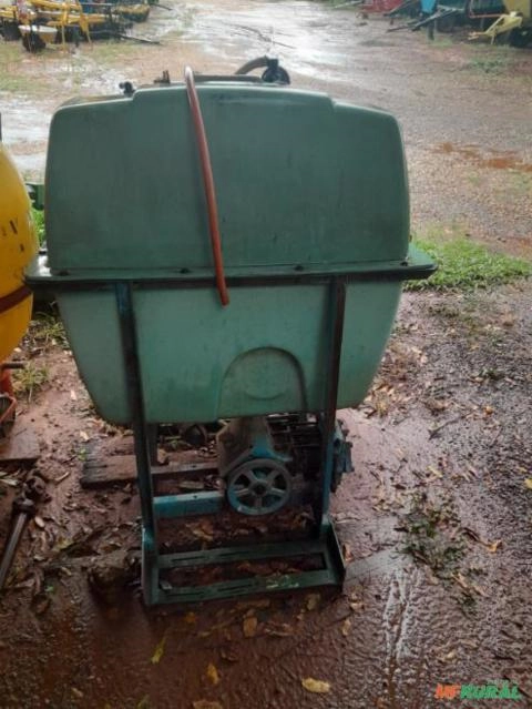 Imagem Pulverizador 500 litros Imagem Pulverizador 500 litros