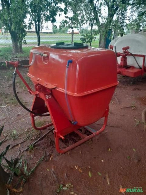 Imagem Pulverizador 500 litros Imagem Pulverizador 500 litros