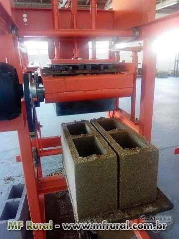 Máquina para fabricar blocos e paver