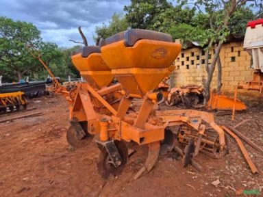 Cultivador e Sulcador São Franciso DMB Imagem Cultivador e Sulcador São Franciso DMB
