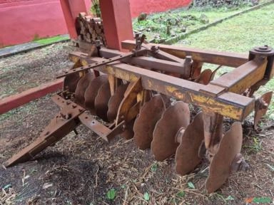 Grade Aradora super tatu 20 discos Imagem Grade Aradora super tatu 20 discos