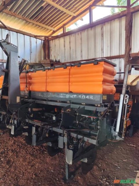 Plantadeira Valtra10 linhas Imagem Plantadeira Valtra10 linhas