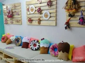 PALLETS (PALETES) PARA MÓVEIS E DECORAÇÃO