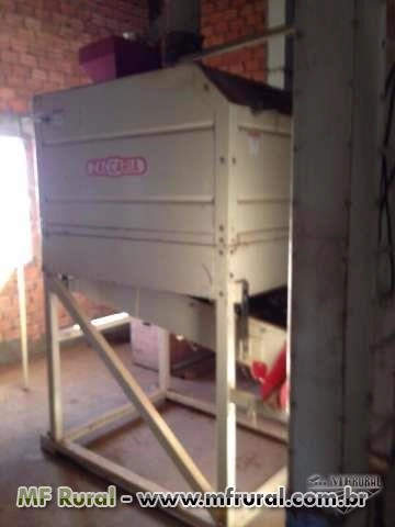 Imagem Máquina beneficiadora de arroz Imagem Máquina beneficiadora de arroz