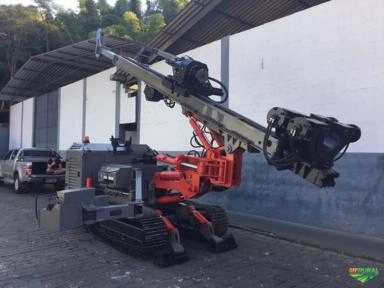 Perfuratriz para Estaca Raiz - Venda ou Aluguel Imagem Perfuratriz para Estaca Raiz - Venda ou Aluguel