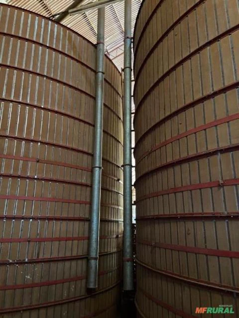 Silo de Madeira com capacidade de 2000 sacos (soja)