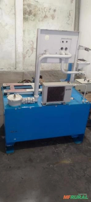 Unidade Hidráulica Motor 15 CV Reservatório 500 L Bomba Rexhoth - Usada Imagem Unidade Hidráulica Motor 15 CV Reservatório 500 L Bomba Rexhoth - Usada