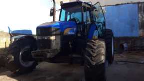 TRATOR NEW HOLLAND TM 7040