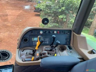 Imagem TRATOR JOHN DEERE 7815 4X4 Imagem TRATOR JOHN DEERE 7815 4X4