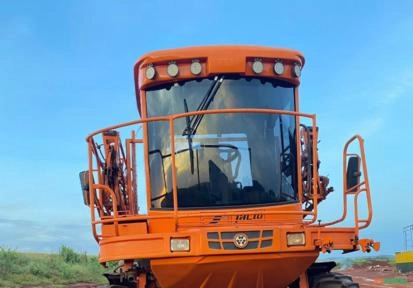 PULVERIZADOR UNIPORT JACTO 3000 4X4 Imagem PULVERIZADOR UNIPORT JACTO 3000 4X4