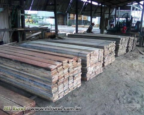 Madeira serrada de eucalipto e tratada em geral Imagem Madeira serrada de eucalipto e tratada em geral