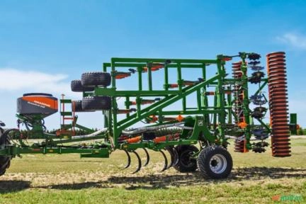 Escarificador Rebocado Cenius -2TX Imagem Escarificador Rebocado Cenius -2TX