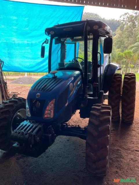 Trator New Holland TL75E, Ano 2014