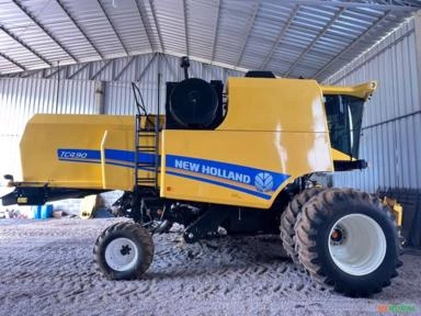 Colheitadeira New Holland TC4.90, Ano 2022 Imagem Colheitadeira New Holland TC4.90, Ano 2022
