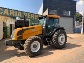 Trator Valtra/Valmet BM 125 4x4 ano 11