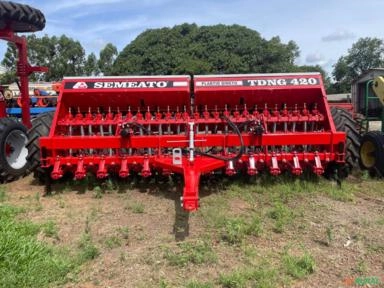Semeadeira SEMEATO Imagem Semeadeira SEMEATO
