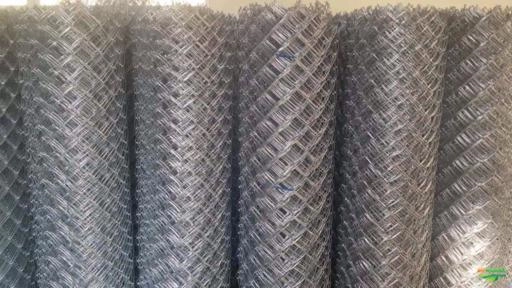 Tela em alambrado de arame galvanizado. Fabricação sob medida. Imagem Tela em alambrado de arame galvanizado. Fabricação sob medida.