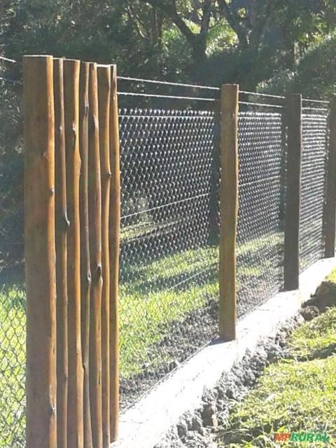 Imagem Tela em alambrado de arame galvanizado. Fabricação sob medida. Imagem Tela em alambrado de arame galvanizado. Fabricação sob medida.