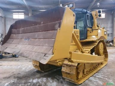 Trator de Esteiras Caterpillar D6T 2012