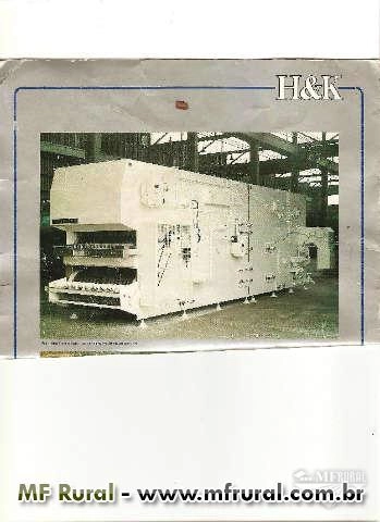 Maquinas para refrigerantes e bebidas em geral Imagem Maquinas para refrigerantes e bebidas em geral