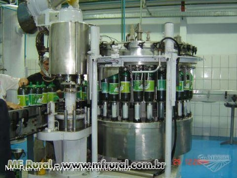 Imagem Maquinas para refrigerantes e bebidas em geral Imagem Maquinas para refrigerantes e bebidas em geral