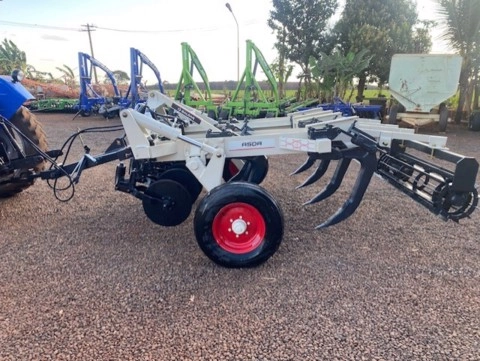 Imagem Subsolador 07 Hastes modelo ASDA-DR com Disco e Rolo Novo, Marca Baldan Imagem Subsolador 07 Hastes modelo ASDA-DR com Disco e Rolo Novo, Marca Baldan