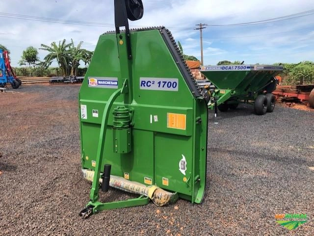 Roçadeira Hidráulica RC2  1,70 marca Tatu, equipamento Novo. Imagem Roçadeira Hidráulica RC2  1,70 marca Tatu, equipamento Novo.
