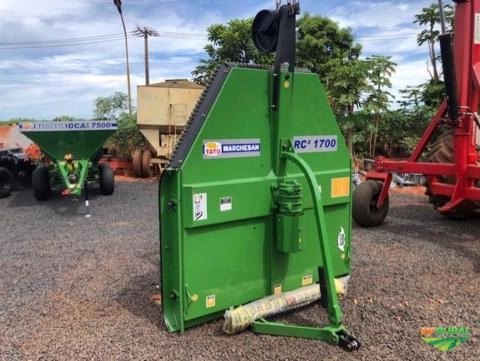 Imagem Roçadeira Hidráulica RC2  1,70 marca Tatu, equipamento Novo. Imagem Roçadeira Hidráulica RC2  1,70 marca Tatu, equipamento Novo.