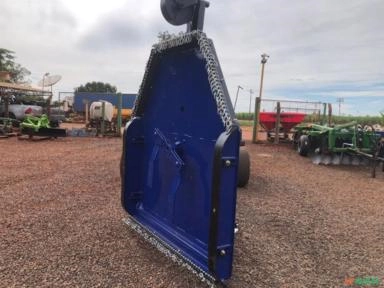 Imagem Roçadeira Hidráulica RC2  1,70 marca Tatu, equipamento Novo. Imagem Roçadeira Hidráulica RC2  1,70 marca Tatu, equipamento Novo.