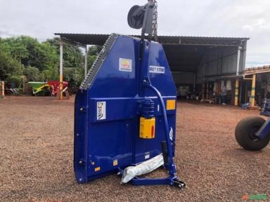 Imagem Roçadeira Hidráulica RC2  1,70 marca Tatu, equipamento Novo. Imagem Roçadeira Hidráulica RC2  1,70 marca Tatu, equipamento Novo.