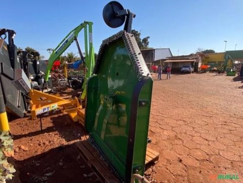 Imagem Roçadeira modelo RC² 1500 marca Tatu giro livre nova Imagem Roçadeira modelo RC² 1500 marca Tatu giro livre nova