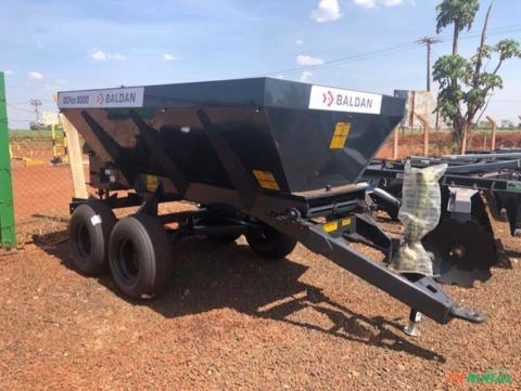 Distribuidor de Adubo, Calcário, Fertilizante e Composto Orgânico, Novo, 8.000 kg, marca Baldan! Imagem Distribuidor de Adubo, Calcário, Fertilizante e Composto Orgânico, Novo, 8.000 kg, marca Baldan!