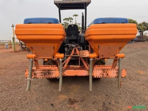 Adubador Aéreo modelo 2 Caixa comando Hidráulico ano 2011 Imagem Adubador Aéreo modelo 2 Caixa comando Hidráulico ano 2011