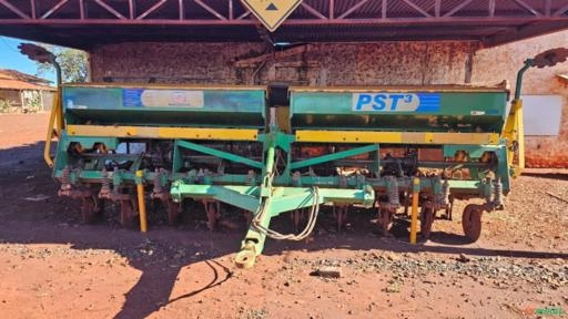 PLANTADEIRA Marca Tatu Modelo PST3 de 10 Linhas de 50cm Ano 2003 Em ótimo estado Imagem PLANTADEIRA Marca Tatu Modelo PST3 de 10 Linhas de 50cm Ano 2003 Em ótimo estado