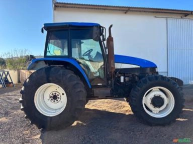 Trator New Holland TS 6040 Ano 2012 Imagem Trator New Holland TS 6040 Ano 2012