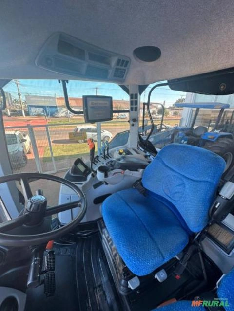 Imagem Trator New Holland T7.205 Ano 2019 Imagem Trator New Holland T7.205 Ano 2019