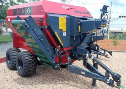 Vagão Misturador Tratador de Bovinos Imagem Vagão Misturador Tratador de Bovinos