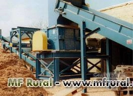 Transportador de correia - Sistema para alimentação de cavacos Imagem Transportador de correia - Sistema para alimentação de cavacos