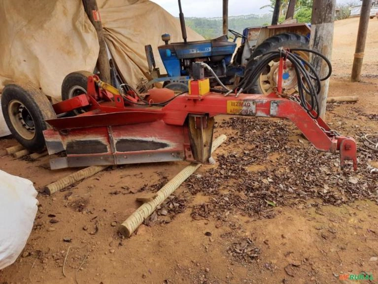 AFASTADOR DE RESÍDUOS BIZMAQ  AFR 2OOH FLORESTAL Imagem AFASTADOR DE RESÍDUOS BIZMAQ  AFR 2OOH FLORESTAL